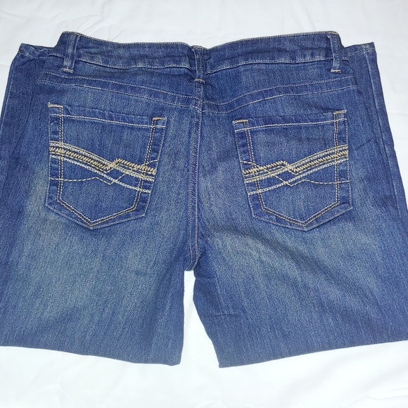 Sonoma Life & Style Modern Fit Jean Capri - Picture 4 of 6